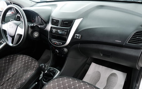 Hyundai Solaris II рестайлинг, 2011 год, 749 000 рублей, 17 фотография