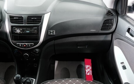 Hyundai Solaris II рестайлинг, 2011 год, 749 000 рублей, 16 фотография