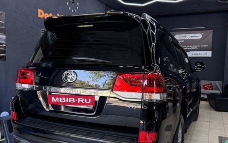 Toyota Land Cruiser 200, 2017 год, 5 400 000 рублей, 4 фотография