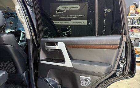 Toyota Land Cruiser 200, 2017 год, 5 400 000 рублей, 11 фотография