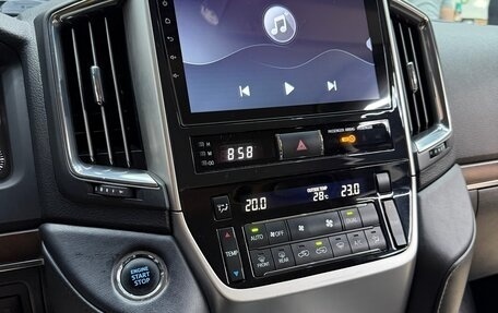 Toyota Land Cruiser 200, 2017 год, 5 400 000 рублей, 19 фотография