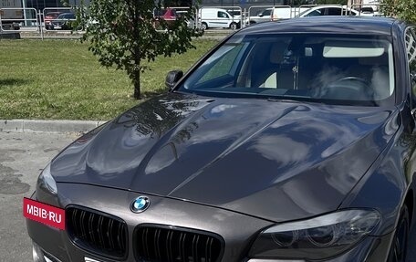 BMW 5 серия, 2012 год, 1 800 000 рублей, 2 фотография