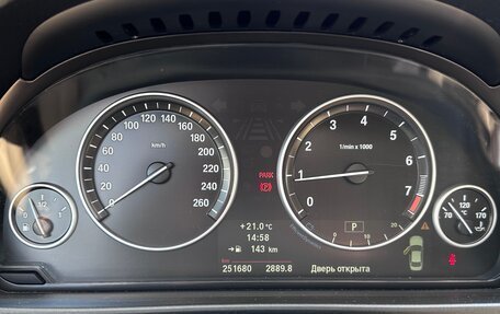 BMW 5 серия, 2012 год, 1 800 000 рублей, 32 фотография