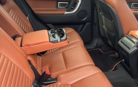 Land Rover Discovery Sport I рестайлинг, 2015 год, 2 150 000 рублей, 15 фотография