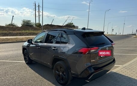 Toyota RAV4, 2021 год, 3 250 000 рублей, 3 фотография