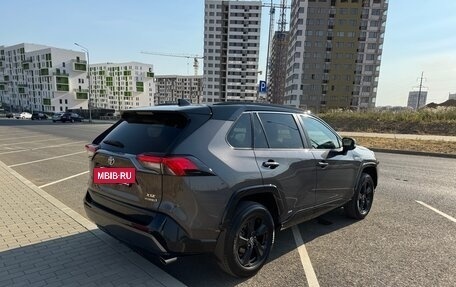 Toyota RAV4, 2021 год, 3 250 000 рублей, 5 фотография