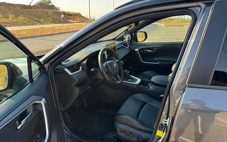 Toyota RAV4, 2021 год, 3 250 000 рублей, 9 фотография