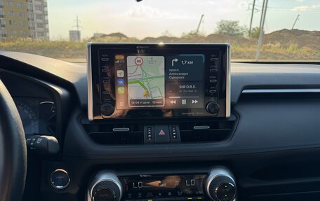 Toyota RAV4, 2021 год, 3 250 000 рублей, 14 фотография