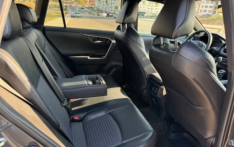 Toyota RAV4, 2021 год, 3 250 000 рублей, 18 фотография
