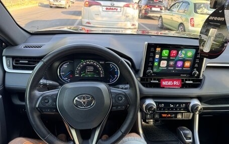 Toyota RAV4, 2021 год, 3 250 000 рублей, 12 фотография