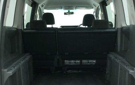 Toyota Noah III, 2008 год, 1 345 000 рублей, 15 фотография