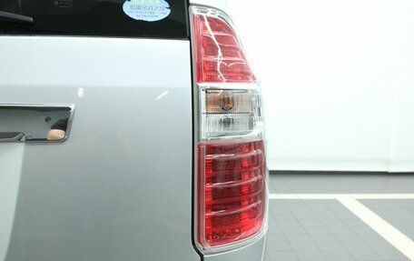 Toyota Noah III, 2008 год, 1 345 000 рублей, 19 фотография