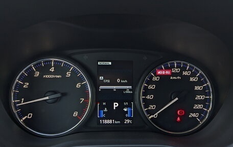 Mitsubishi Outlander III рестайлинг 3, 2020 год, 1 995 000 рублей, 13 фотография