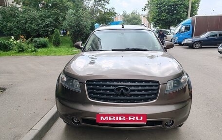 Infiniti FX I, 2005 год, 850 000 рублей, 4 фотография