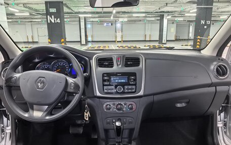 Renault Logan II, 2017 год, 990 000 рублей, 17 фотография