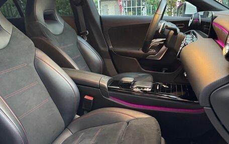Mercedes-Benz CLA, 2019 год, 3 150 000 рублей, 22 фотография