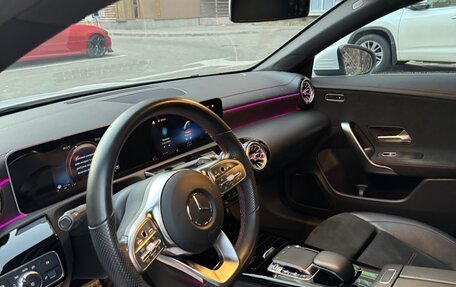 Mercedes-Benz CLA, 2019 год, 3 150 000 рублей, 26 фотография