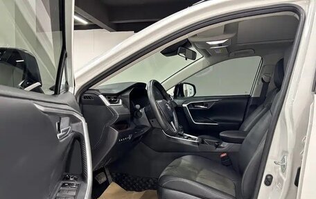 Toyota RAV4, 2024 год, 3 540 000 рублей, 11 фотография