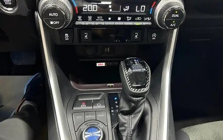 Toyota RAV4, 2024 год, 3 540 000 рублей, 18 фотография