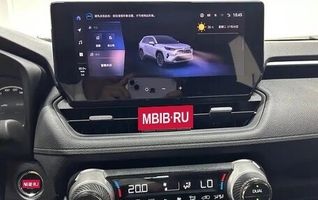 Toyota RAV4, 2024 год, 3 540 000 рублей, 17 фотография