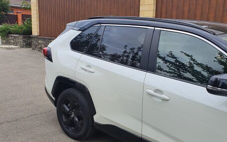 Toyota RAV4, 2019 год, 3 800 000 рублей, 3 фотография