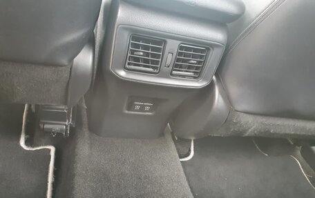 Toyota RAV4, 2019 год, 3 800 000 рублей, 23 фотография
