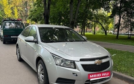 Chevrolet Cruze II, 2011 год, 650 000 рублей, 9 фотография