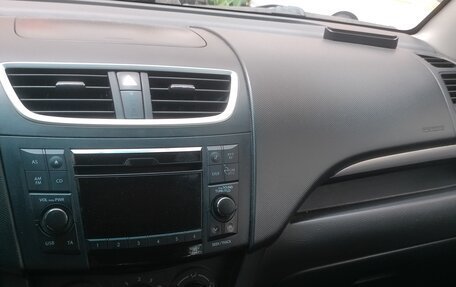 Suzuki Swift IV, 2011 год, 720 000 рублей, 3 фотография
