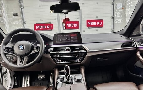 BMW 5 серия, 2019 год, 4 500 000 рублей, 9 фотография