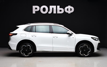 Volkswagen Tiguan, 2024 год, 4 850 000 рублей, 4 фотография
