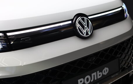 Volkswagen Tiguan, 2024 год, 4 850 000 рублей, 9 фотография