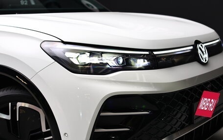 Volkswagen Tiguan, 2024 год, 4 850 000 рублей, 7 фотография
