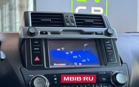 Toyota Land Cruiser Prado 150 рестайлинг 2, 2015 год, 2 950 000 рублей, 13 фотография