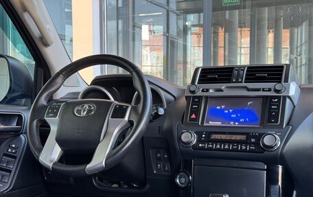 Toyota Land Cruiser Prado 150 рестайлинг 2, 2015 год, 2 950 000 рублей, 19 фотография