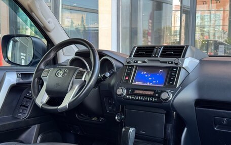 Toyota Land Cruiser Prado 150 рестайлинг 2, 2015 год, 2 950 000 рублей, 18 фотография