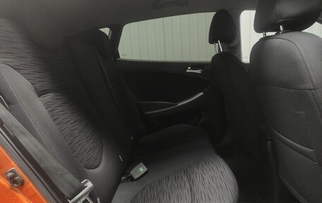 Hyundai Solaris II рестайлинг, 2015 год, 870 000 рублей, 10 фотография