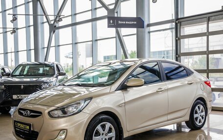 Hyundai Solaris II рестайлинг, 2011 год, 798 000 рублей, 3 фотография