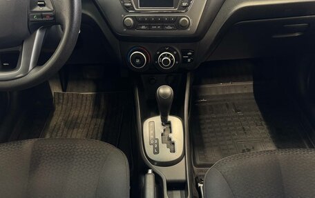 KIA Rio III рестайлинг, 2013 год, 975 000 рублей, 13 фотография