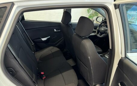 KIA Rio III рестайлинг, 2013 год, 975 000 рублей, 10 фотография