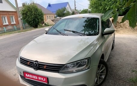 Volkswagen Jetta VI, 2011 год, 710 000 рублей, 1 фотография