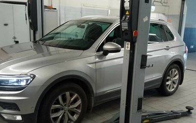 Volkswagen Tiguan II, 2017 год, 2 121 000 рублей, 1 фотография