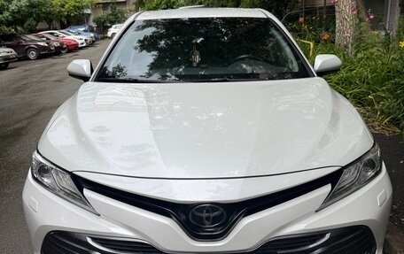 Toyota Camry, 2019 год, 3 240 000 рублей, 1 фотография
