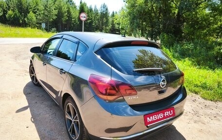 Opel Astra J, 2012 год, 590 000 рублей, 3 фотография