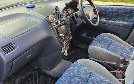 Toyota Ipsum II, 1996 год, 600 000 рублей, 8 фотография