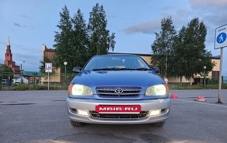 Toyota Ipsum II, 1996 год, 600 000 рублей, 2 фотография