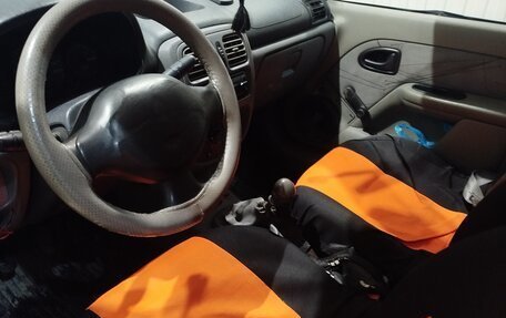Renault Clio III, 2000 год, 160 000 рублей, 5 фотография