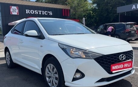 Hyundai Solaris II рестайлинг, 2020 год, 1 395 000 рублей, 2 фотография