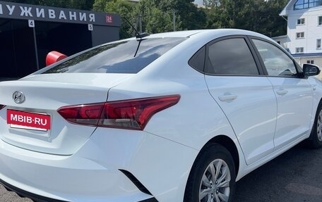 Hyundai Solaris II рестайлинг, 2020 год, 1 395 000 рублей, 4 фотография