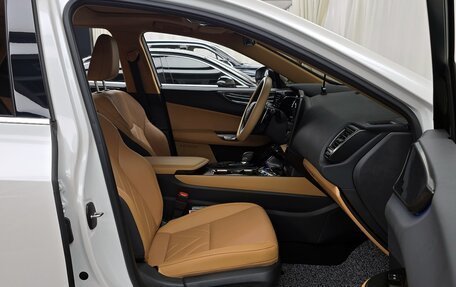 Lexus NX, 2024 год, 6 390 000 рублей, 8 фотография