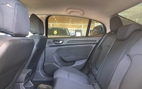 Renault Megane IV, 2019 год, 1 290 000 рублей, 12 фотография
